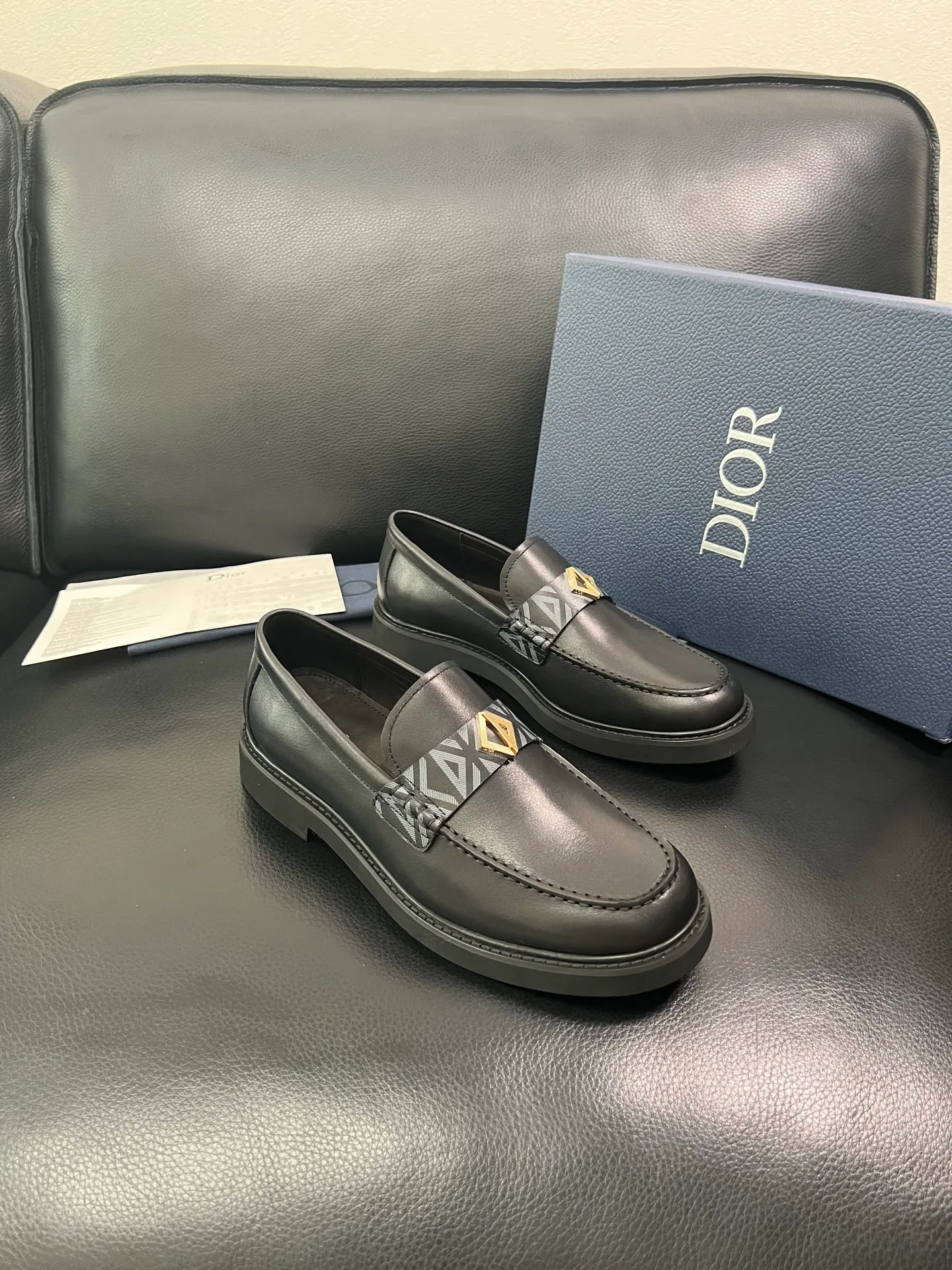 Men's men's shoes💰860 Dior top crafts Dior counter synchronization, original factory configuration, original cowhide fabric imported from Italy, breathable and comfortable imported water-dyed cow lining, sole: original factory special supply original sole super comfortable, original factory with single goods high quality, you can enter and exit the counter at will, welcome to compare counter synchronization, code number 39-44 (order 38 45) 85853